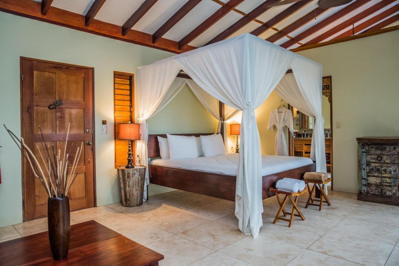 Casa Chameleon Hotel Mal Pais - Adults Only Playa Santa Teresa  ภายนอก รูปภาพ